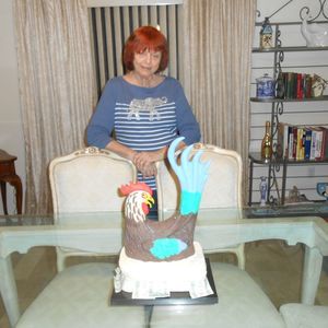 Meet your Posher, Edith